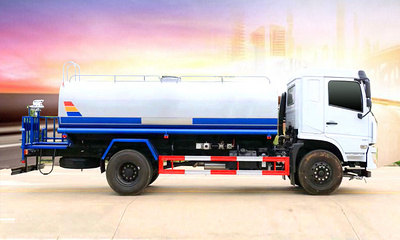 洒水车